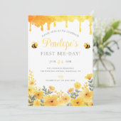 Eerste Verjaardag Gele Wilde Bloemen Eerste Bijend Kaart (Staand voorkant)