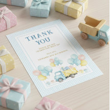 Eerste verjaardag jongen met kiepwagen