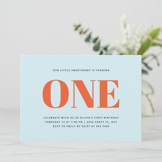 Eerste Verjaardag Moderne Pastel Blauw en Rood Kaart (Staand voorkant)