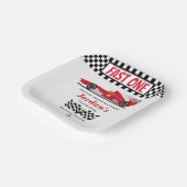 Eerste verjaardag rode race auto snel een papieren bordje (Gebogen)