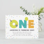 Eerste Verjaardag Schattige Kleurrijk Uitnodiging  (Staand voorkant)