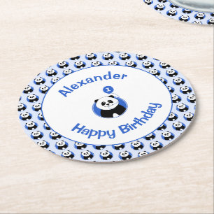 Eerste verjaardag schattige panda blauwe ballon vo ronde kartonnen onderzetter
