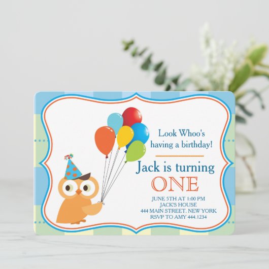 Eerste verjaardag uil jongen party uitnodiging (Staand voorkant)