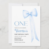 Eerste verjaardag uitnodiging, blauwe Coquette Bow Kaart (Voorkant)