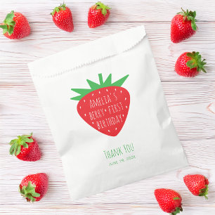 Eerste verjaardag van bessenrood aardbeimeisje dan bedankzakje