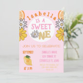 Eerste verjaardag van de roze vruchten kaart (Staand voorkant)