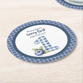 Eerste verjaardag van kind met blauwe bosbes ronde kartonnen onderzetter