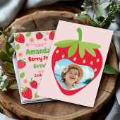 Eerste verjaardagsfeestje van aardbei, foto kaart