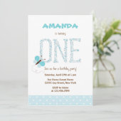 Eerste verjaardagsuitnodiging Blauwe Vlinder Kaart (Staand voorkant)