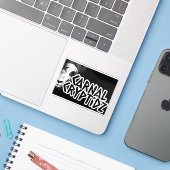 Eerste waarnemingen Carnal Cryptidz Sticker (Laptop met iPhone)