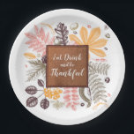 Eet Drink en ben dankbaar Papieren Bordje<br><div class="desc">Schetsen van herfst en herfstbladeren en bessen in bruin,  koraal,  goud en groen accent deze papieren borden met Eat,  Drink en Wees dankbaar in chique letters. Perfect voor Thanksgiving,  herfst of herfstgeschenken. OVEREENKOMENDE objecten in onze winkel.</div>