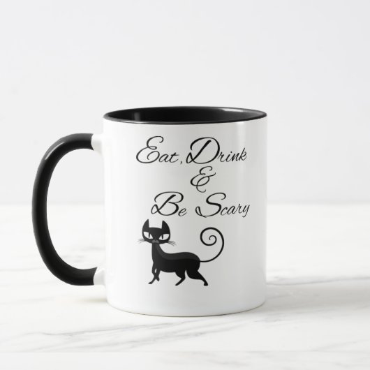 Eet, drink en wees een enge kat Grappige Mopshond Mok (Links)