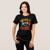 Eet Drink en wees eng Typografie Halloween Tri-Blend Shirt (Voorkant volledig)