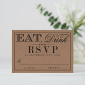 Eet, Drink en wees getrouwd Rustic Kraft Wedding RSVP Kaartje (Staand voorkant)