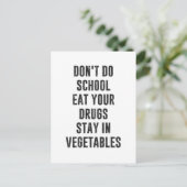 Eet je medicijnen niet in groenten briefkaart (Staand voorkant)