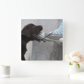 Eet Mijn Schoen! Het Puppy van Labrador Vierkante Klok (Huis)
