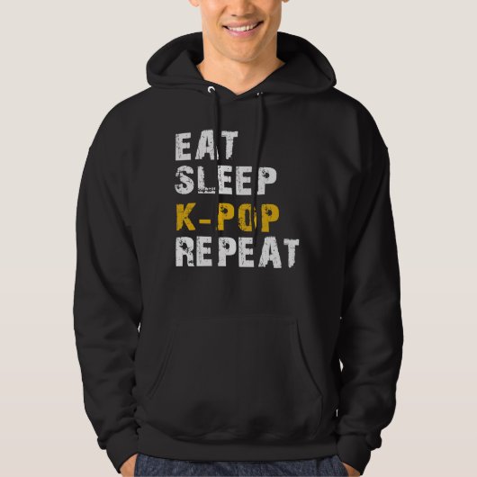 Eet slaap k pop herhaal hoodie (Voorkant)