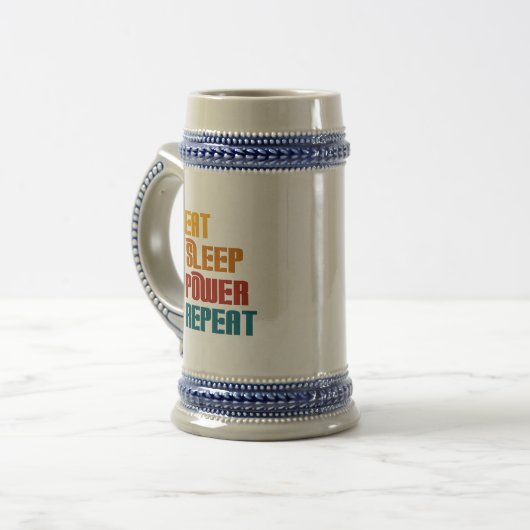 Eet slaapkracht herhaal grappig bierpul (Voorkant links)