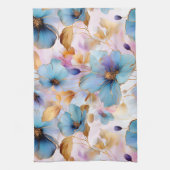 Eetherische Blauwe Bloemen in Zachte Pastels Alcoh Theedoek (Verticaal)