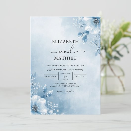 Eetherische blauwe bloesem bloemenbruiloft kaart (Staand voorkant)