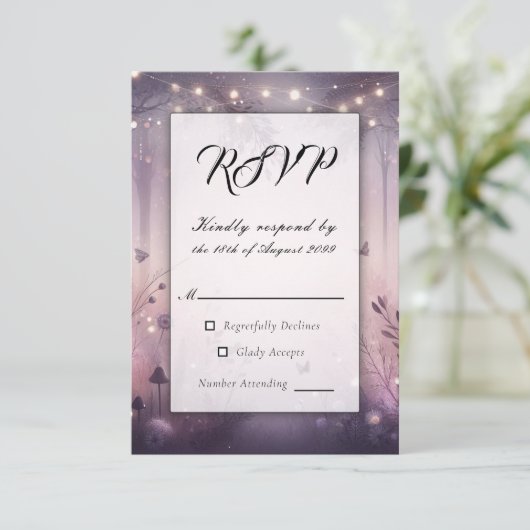 Eetherische Fairy Lights Forest Wedding RSVP Kaartje (Staand voorkant)