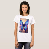 Eetherische vleugels: Abstracte vlinderelegantie T-shirt (Voorkant volledig)