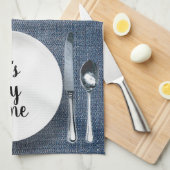 Eettafelsetting op blauwe denim theedoek (Quarter Fold)