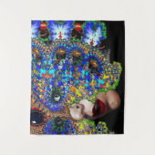 EFEEM / VROUW MET KLEURRIJKE FRACTALMASKER WANDKLEED (Voorkant)