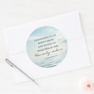 Efeziërs 2:6 God heeft ons opgevoed met Christus B Ronde Sticker