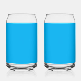 Effen helderblauwe achtergrond blikvorm glas