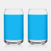 Effen helderblauwe achtergrond blikvorm glas (Links)