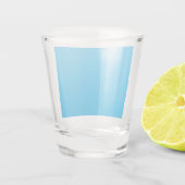 Effen helderblauwe achtergrond shot glas (Achterkant)