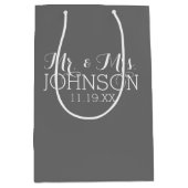 Effen kleur houtskool - Mr & Mrs bruiloft cadeautj Medium Cadeauzakje (Voorkant)