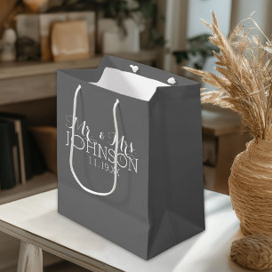 Effen kleur houtskool - Mr & Mrs huwelijksgeschenk Medium Cadeauzakje