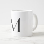  effen wit - voeg zwarte monogram toe  grote koffiekop (Voorkant rechts)