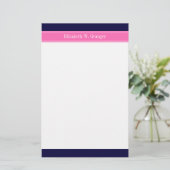 Effene marineblauwe Hot Pink #2 lint naam monogram Briefpapier (Staand voorkant)