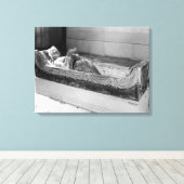 Effigy of Eleanor of Aquitaine Canvas Afdruk (Insitu (Houten vloer))