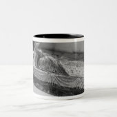 Effigy of Eleanor of Aquitaine Tweekleurige Koffiemok (Center)