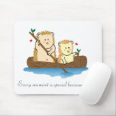 Egel-koppel dat op een houten boot vaart muismat (Met muis)