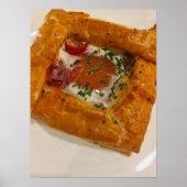 Egg Bacon Pastry Tart met tomaat Poster (Voorkant)