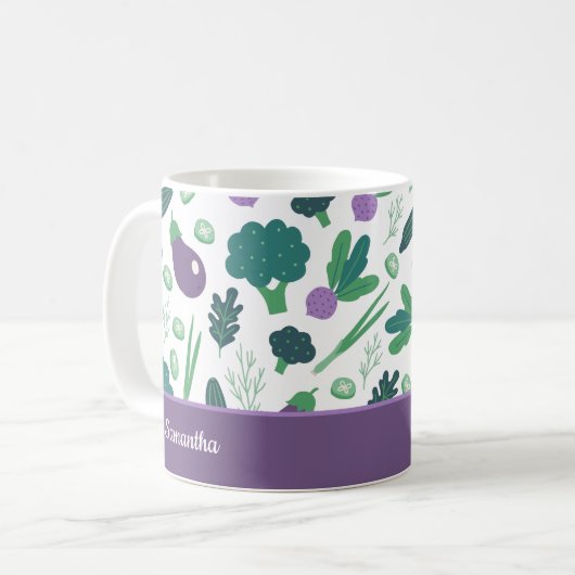 Eggplant en Broccoli Pattern met naam Paars Koffiemok (Voorkant links)