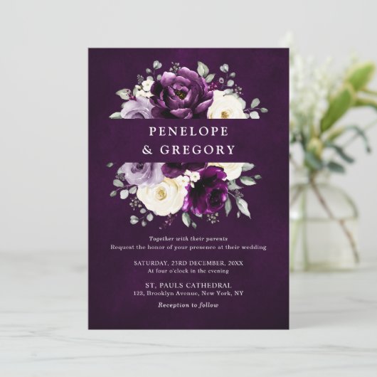 Eggplant Paars plum ivory White Floral Wedding in Kaart (Staand voorkant)