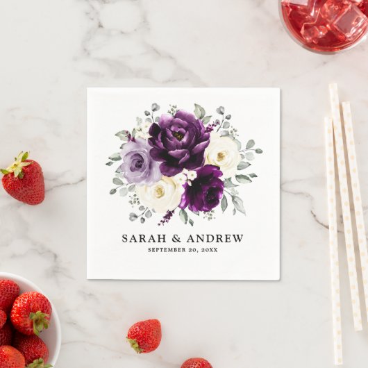 Eggplant Paars Plum Ivory White Floral Wedding Servet (Insitu)