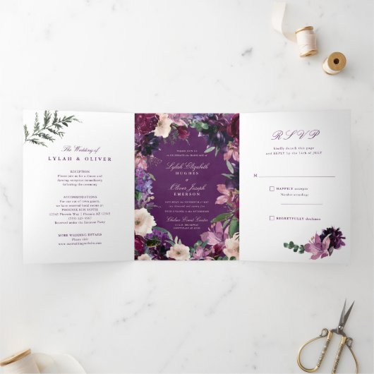 Eggplant Paarse Floral Tri-Fold Wedding Invitation Drieluik Uitnodiging (Binnen)