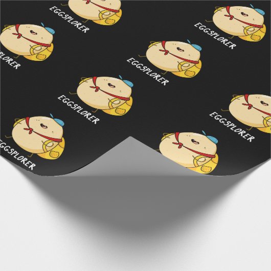 Eggsplorer Funny Egg Explorer Pun Dark BG Cadeaupapier (Hoek)
