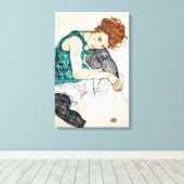 Egon Schiele Seated Woman met Bent Knee Canvas Afdruk (Insitu (Houten vloer))