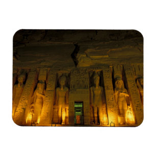 Egypte, Abu Simbel, Verlichte gevel van Kleine Magneet