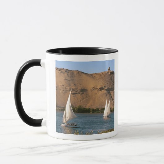 Egypte, Aswan, Nijl, Felucca-zeilboten, Mok (Links)