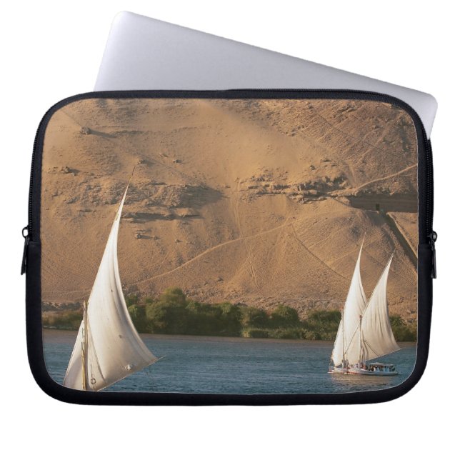 Egypte, Aswan, Nile River, Felucca-zeilboten, Laptop Sleeve (Voorkant)
