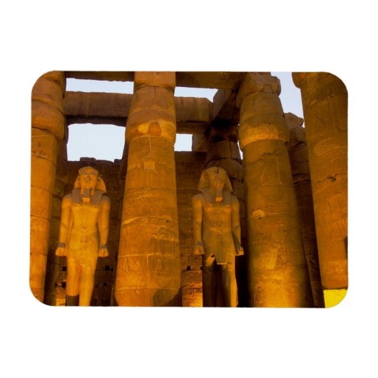 Egypte, Luxor.  Karnack-tempel. Magneet (Horizontaal)